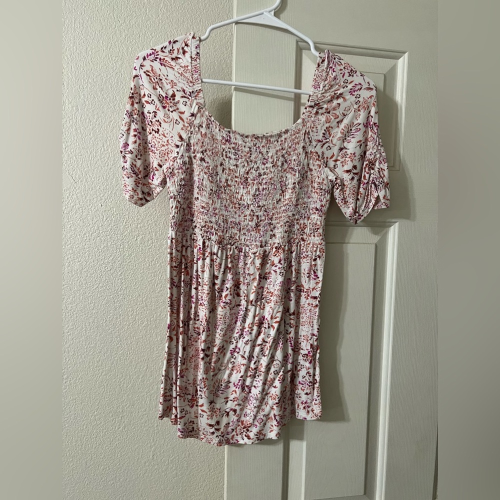 Maternity shirt size small